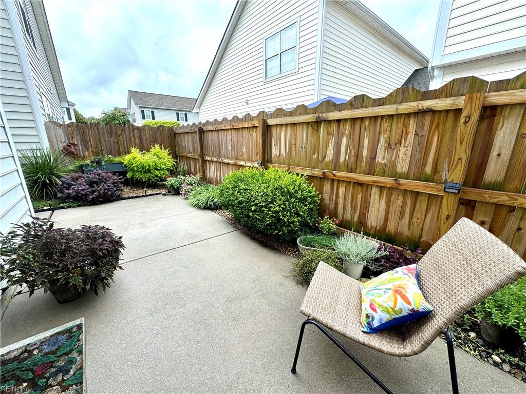 1804 Kensal Green DR