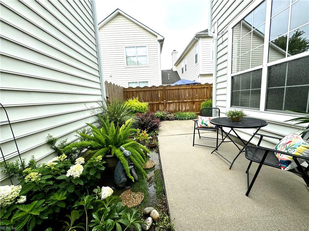 1804 Kensal Green DR
