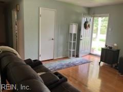 753 Churchill DR