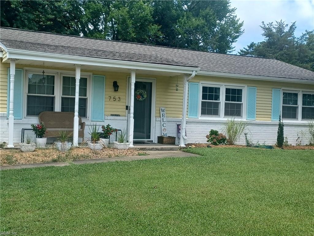 753 Churchill DR