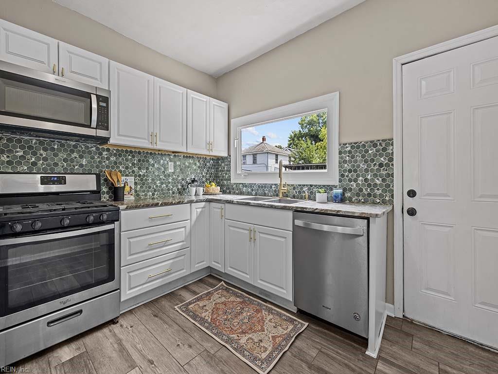 1209 Highland AVE