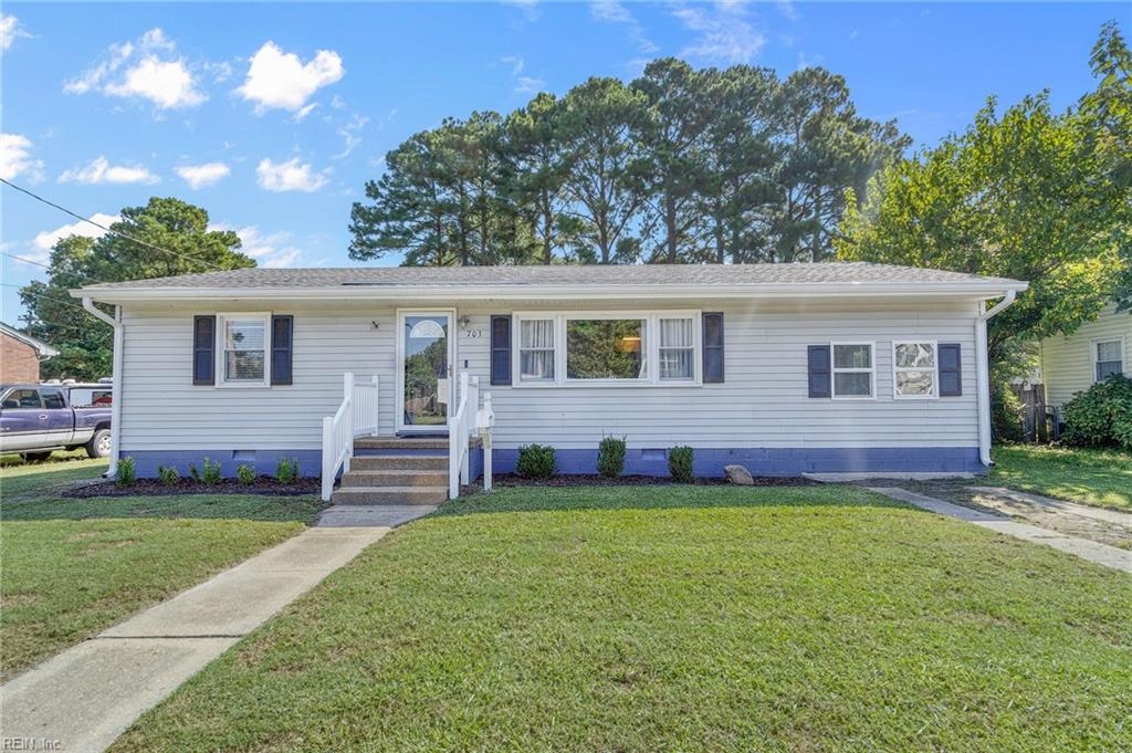 703 Sparrow RD