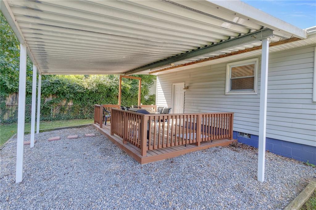 703 Sparrow RD