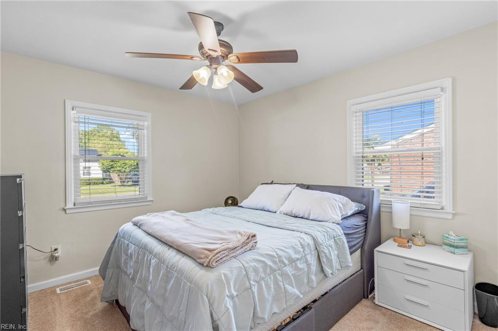 703 Sparrow RD