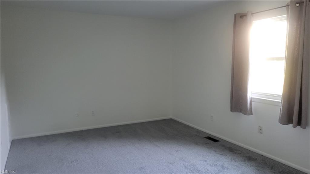 224 N Palmyra DR