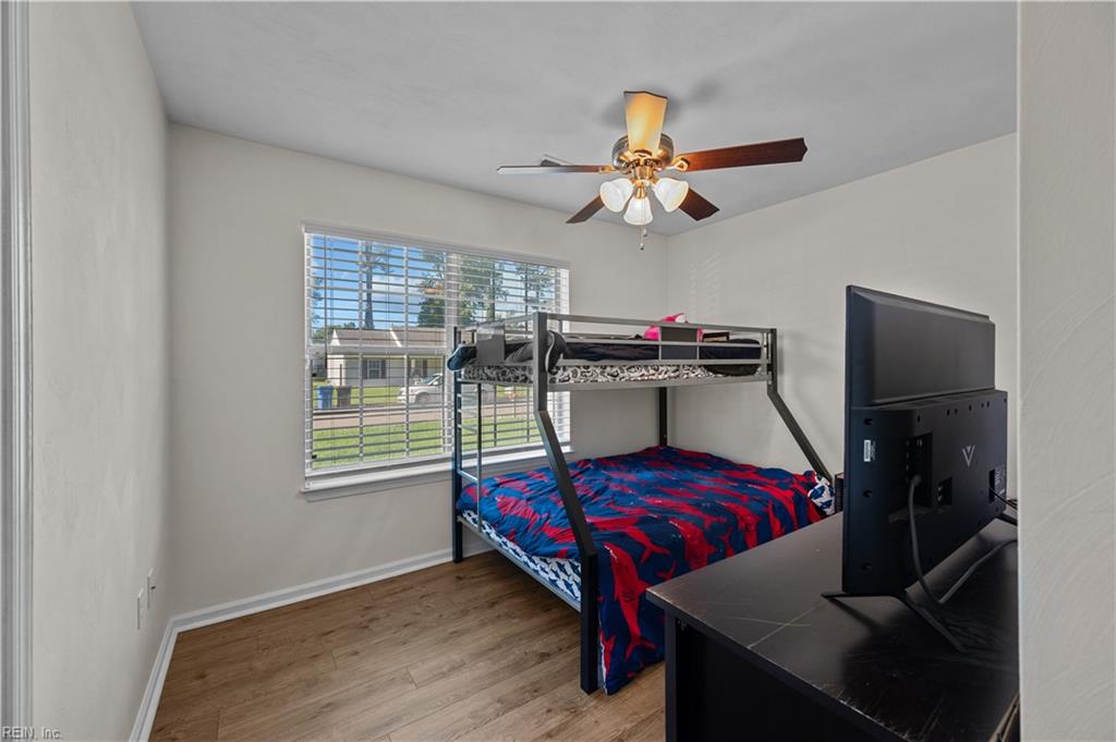 1328 Keaton WAY