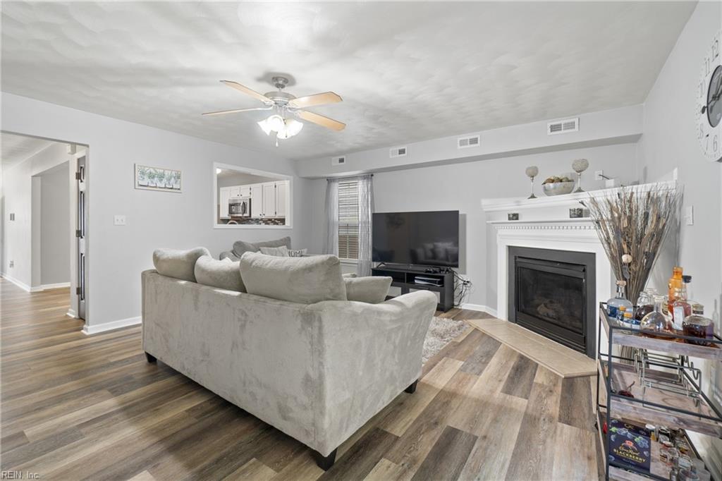 726 Fremont ST