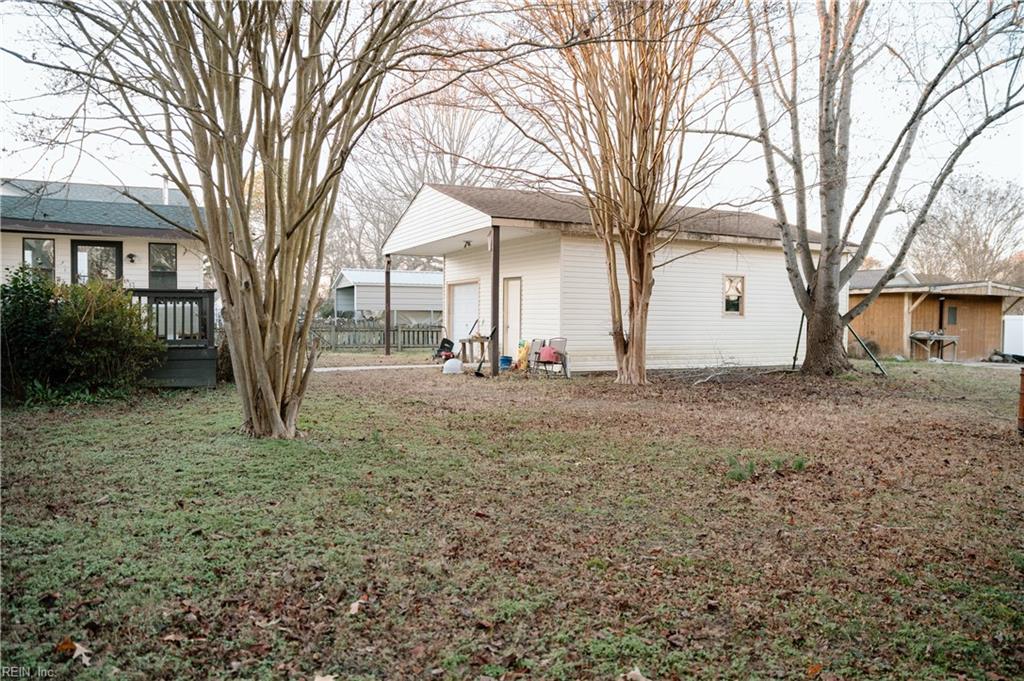 19 Riverside DR