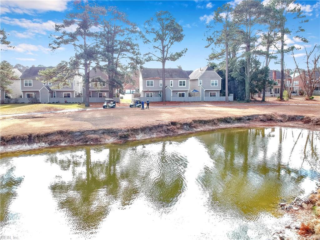 4824 Gatwick DR