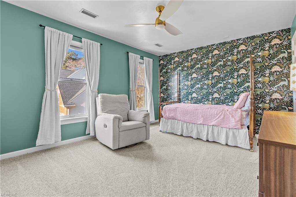 1315 Lake Point DR