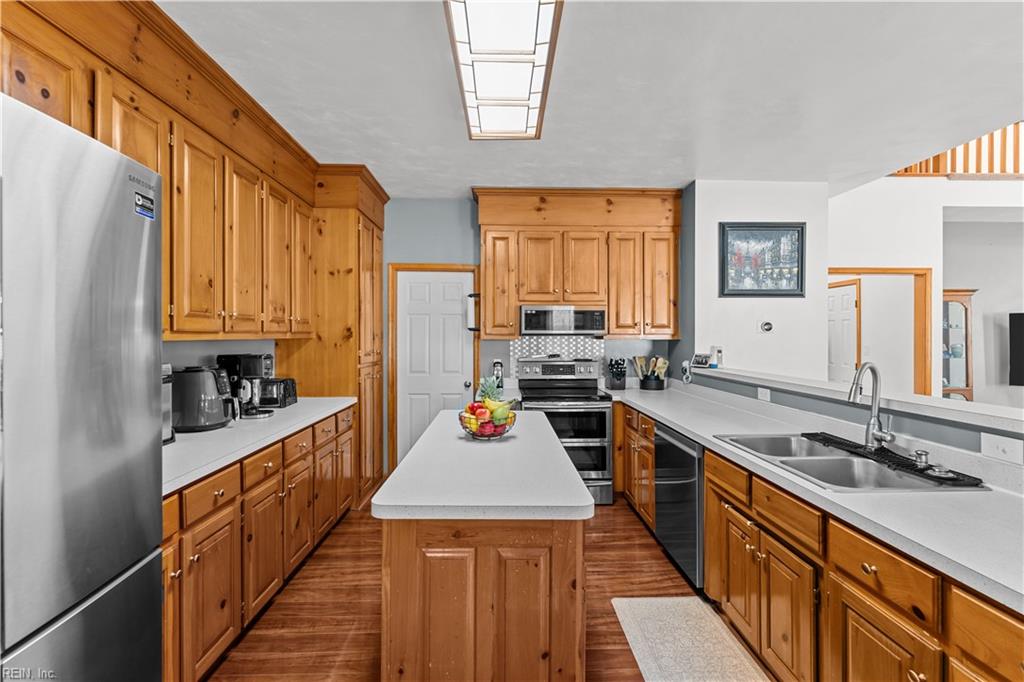 2310 Eagle DR