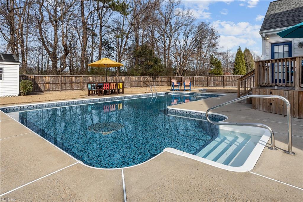 2310 Eagle DR