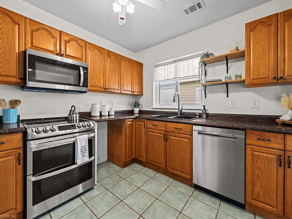 3848 Anson LN