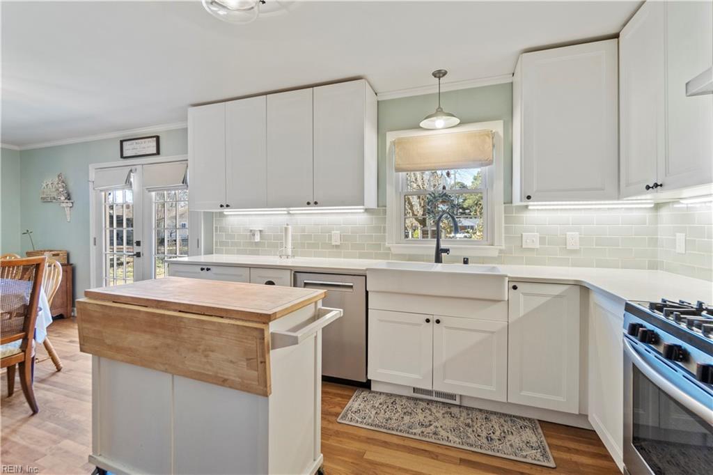 3212 Barksdale RD