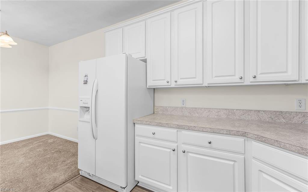 5832 Reon CT