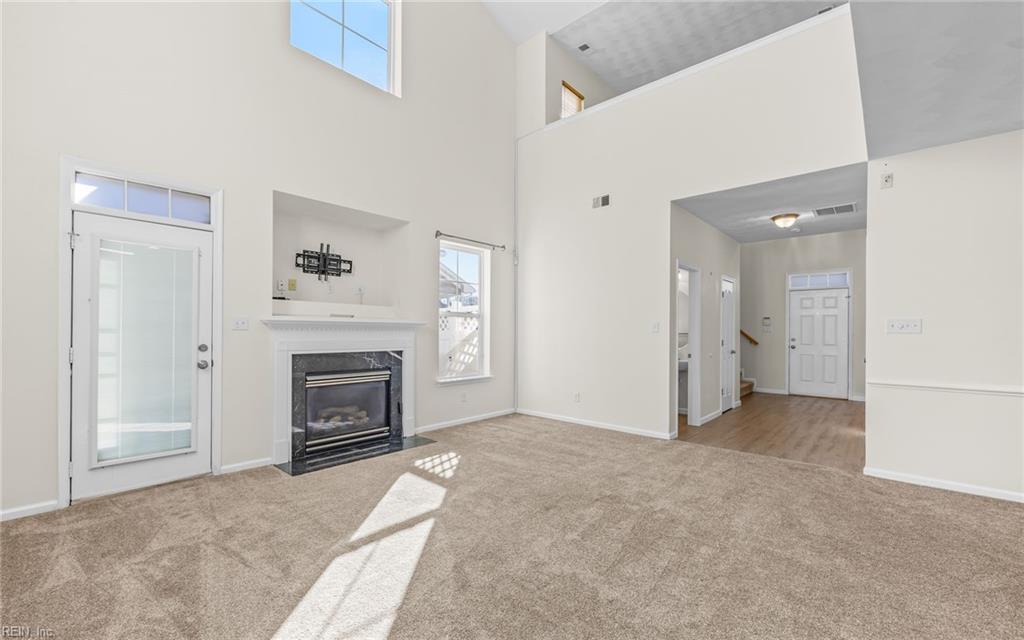 5832 Reon CT