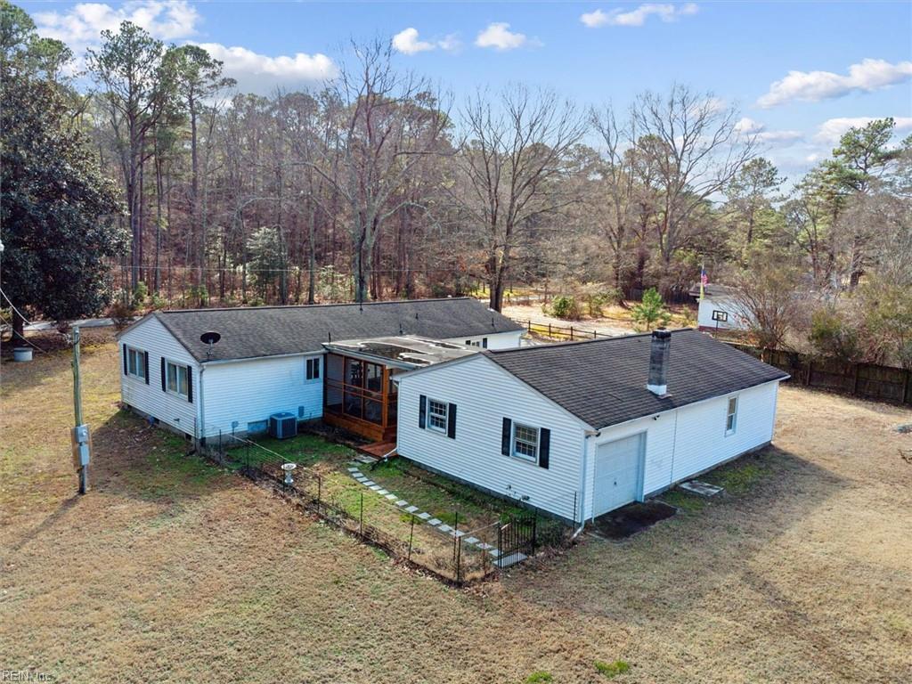 9523 Cuba RD