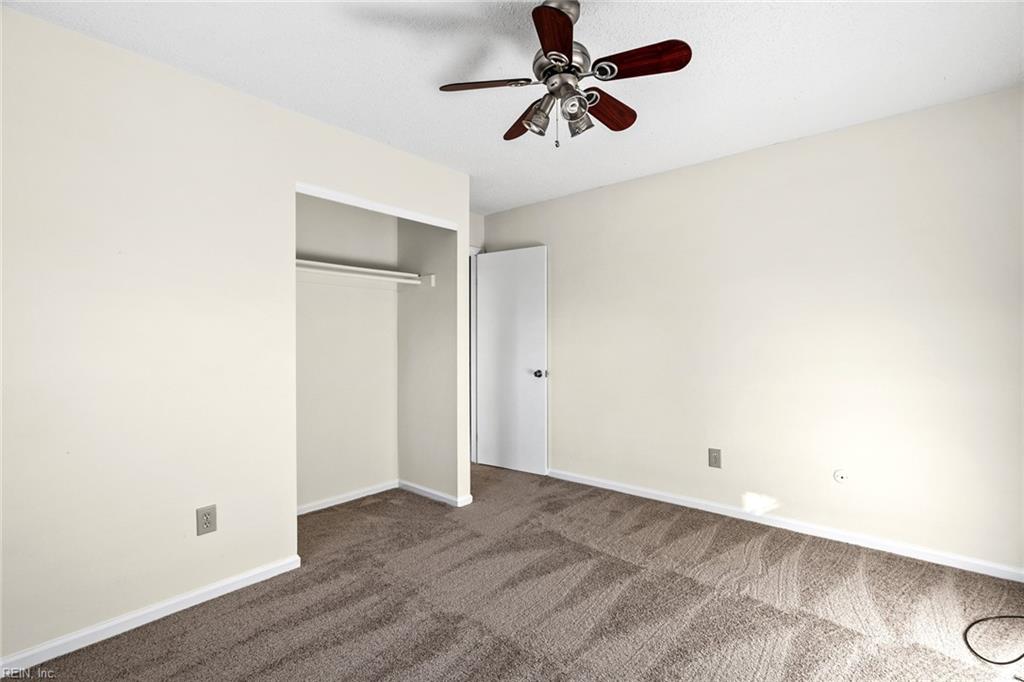 874 Jamestown Landing RD
