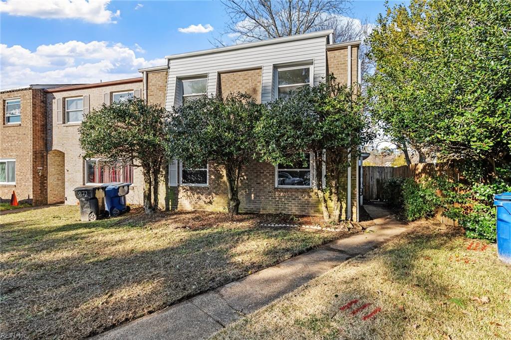 874 Jamestown Landing RD