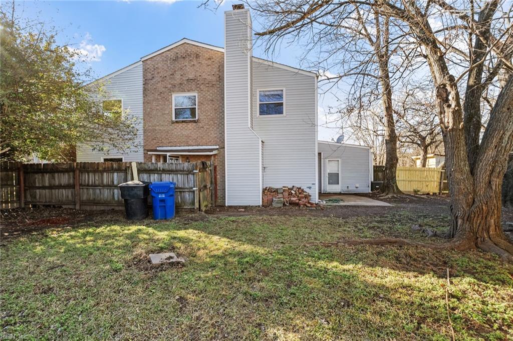 874 Jamestown Landing RD