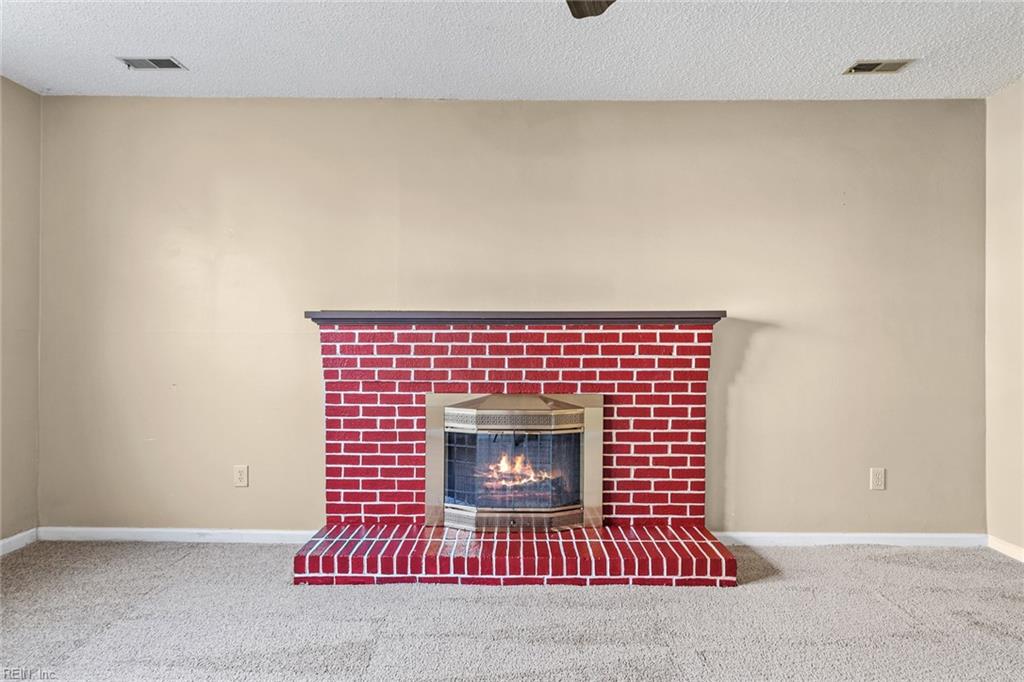 874 Jamestown Landing RD