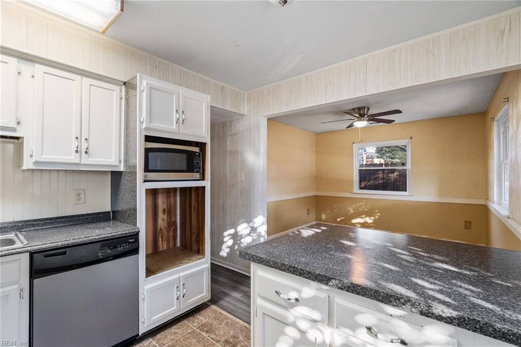 874 Jamestown Landing RD