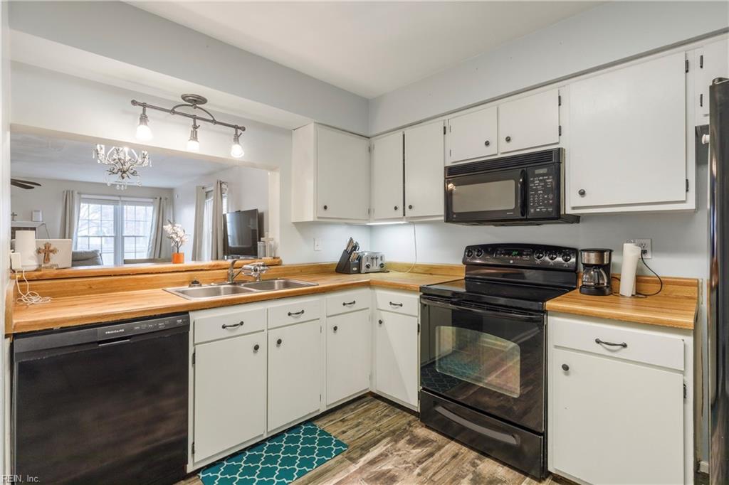 1366 Orillia RD
