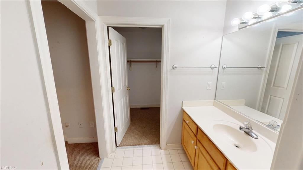 7935 Laura Ann LN