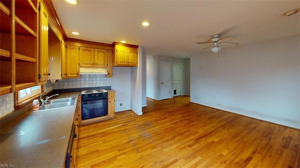 7935 Laura Ann LN