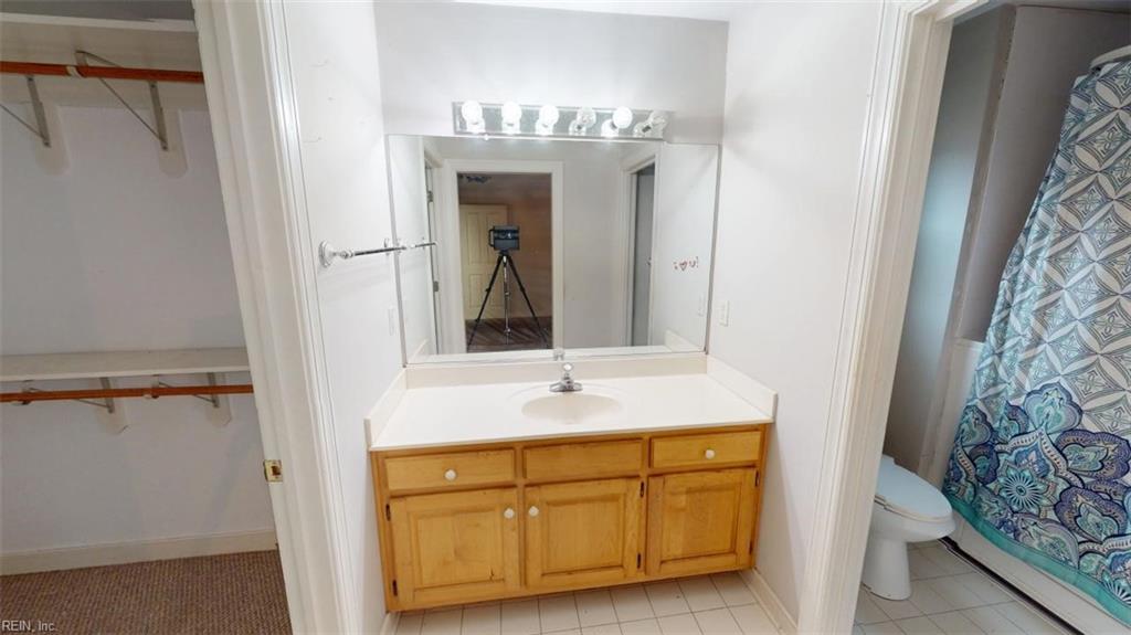 7935 Laura Ann LN