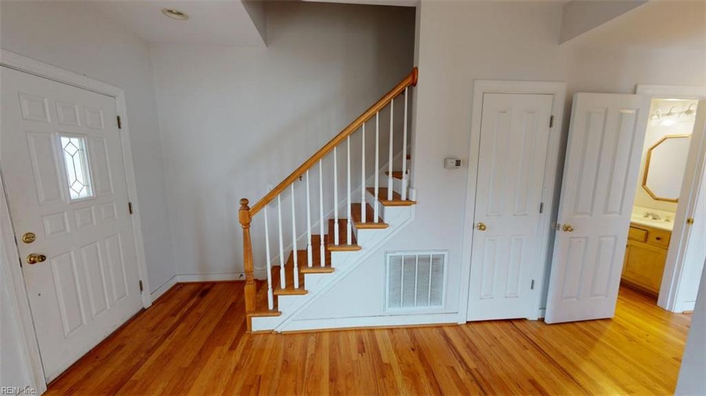 7935 Laura Ann LN