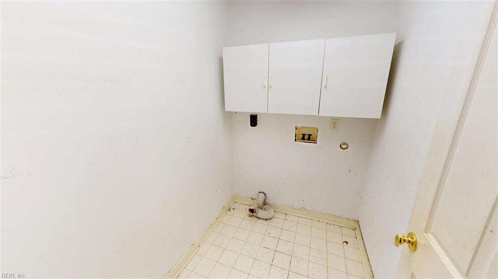 7935 Laura Ann LN