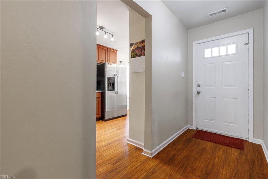 2034 Ealing CRES