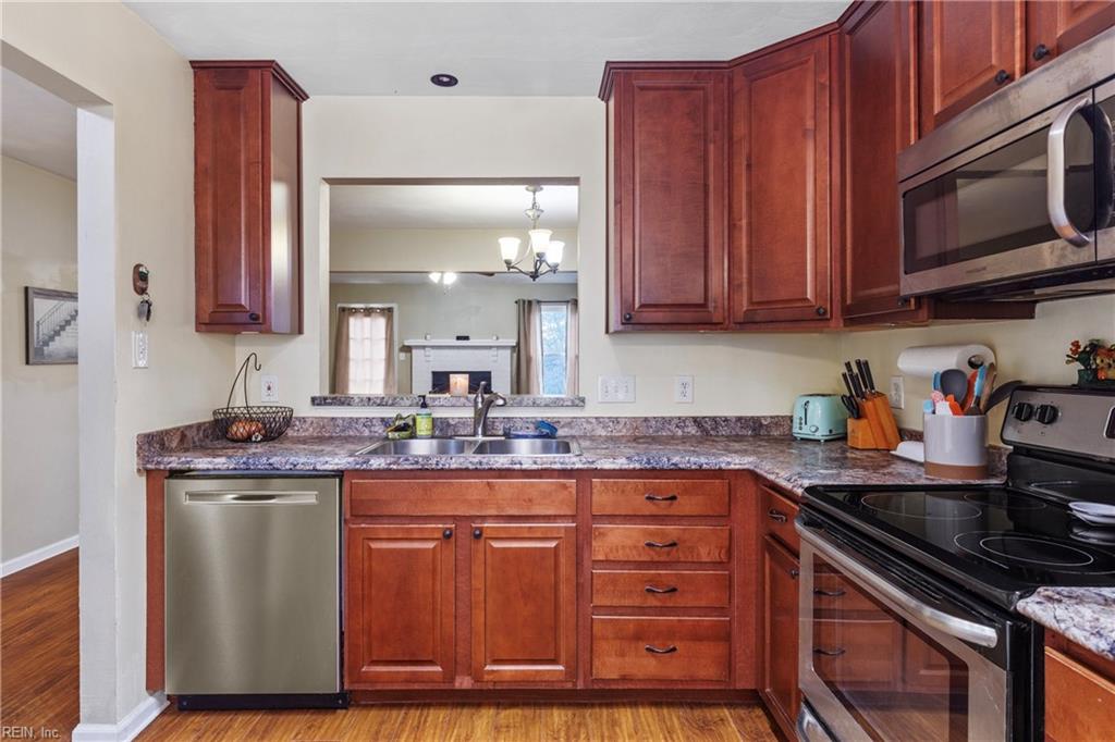 2034 Ealing CRES