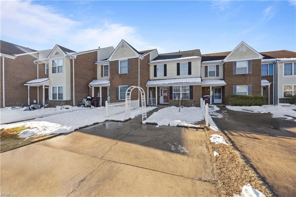 311 Fairfax TER