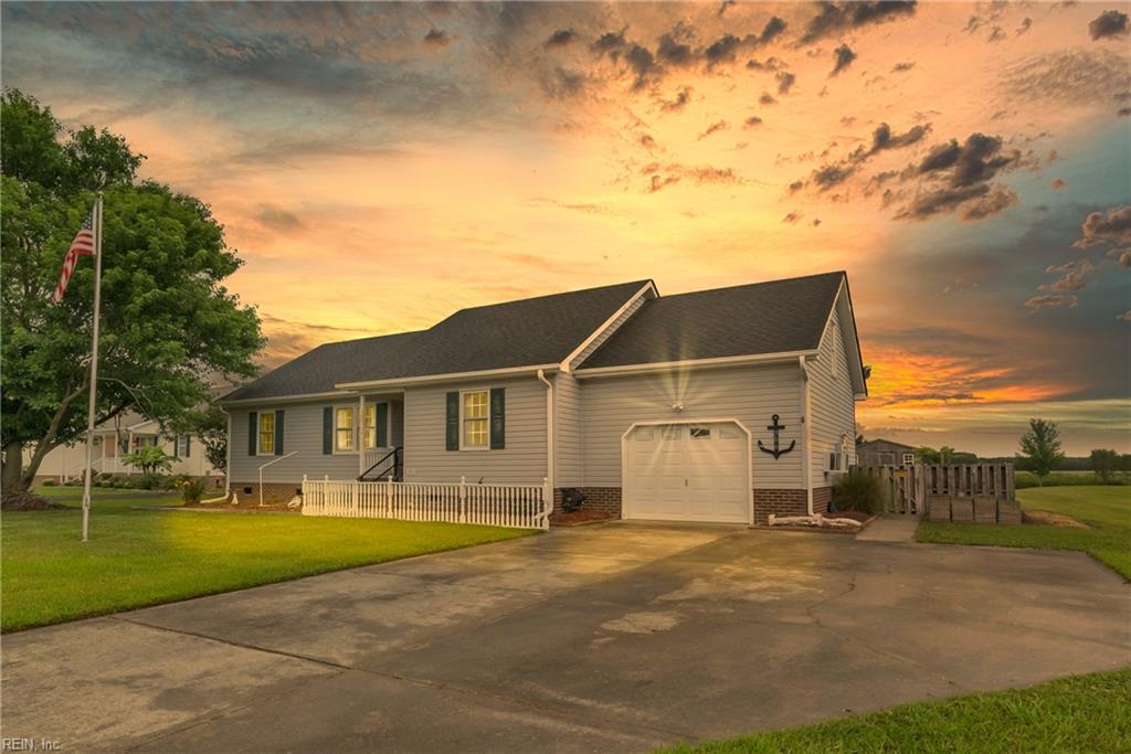 506 Everett DR