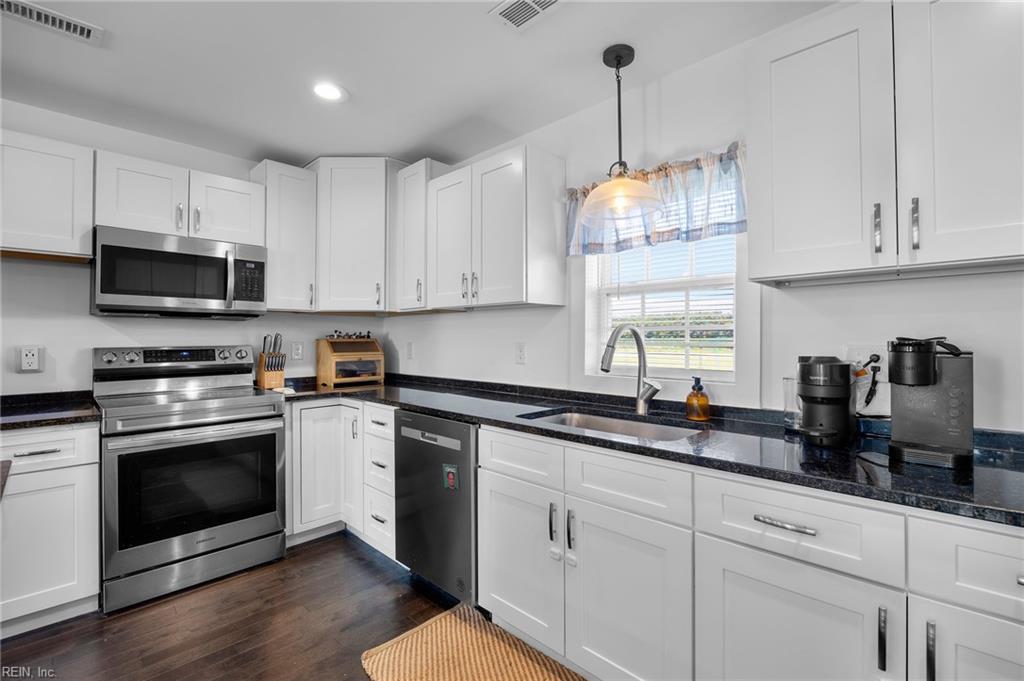253 Wickham RD