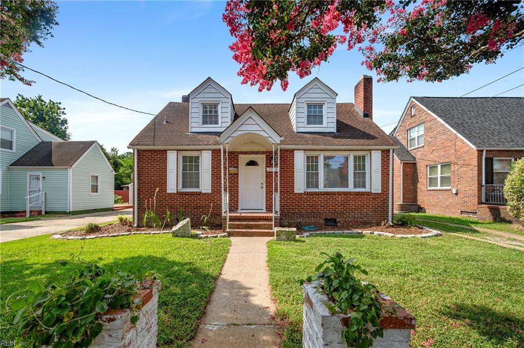2715 Beachmont AVE