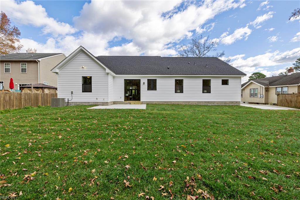 MM Luce Lunare-Lot 27 Tower Hill CIR