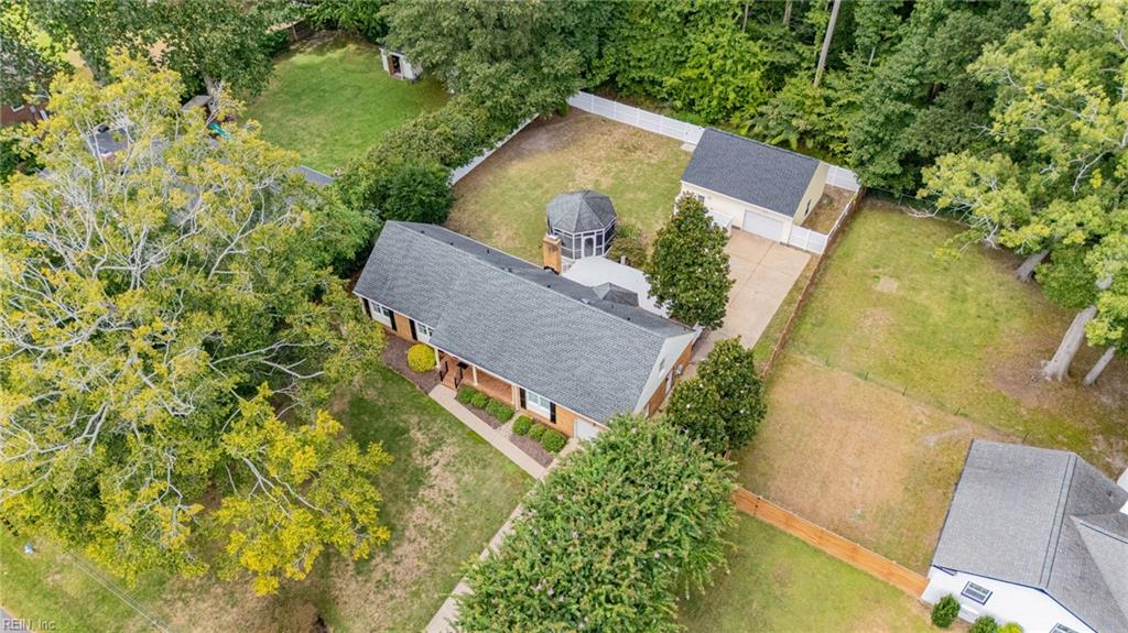 908 Englewood DR