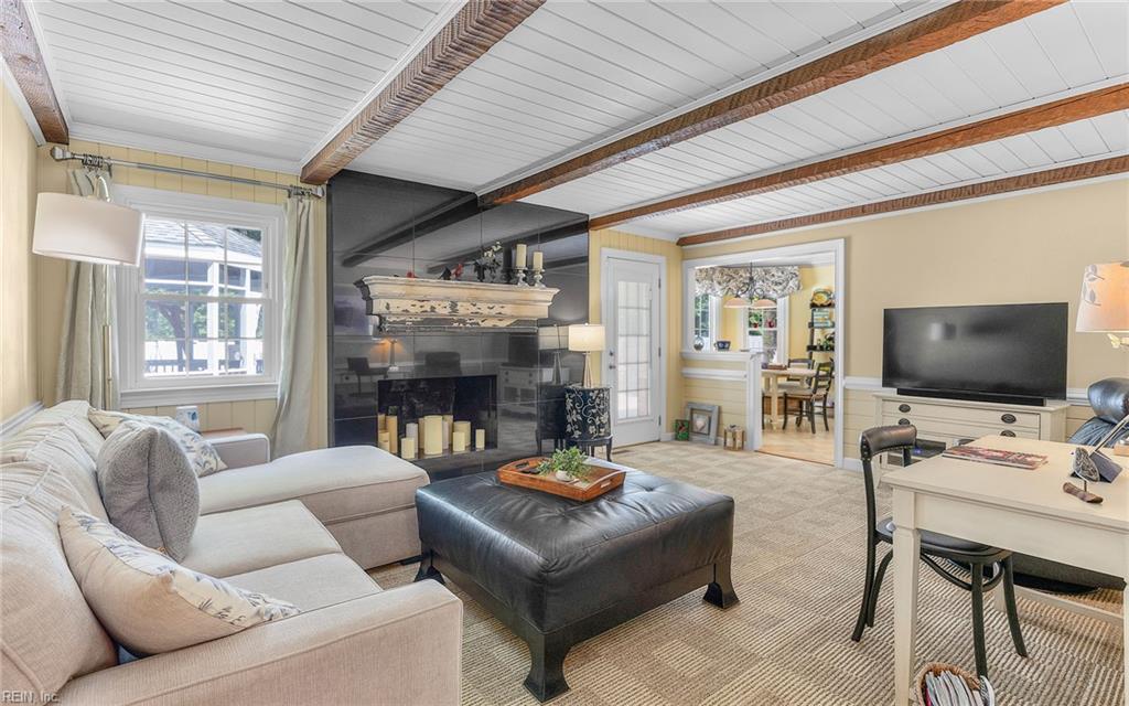 908 Englewood DR