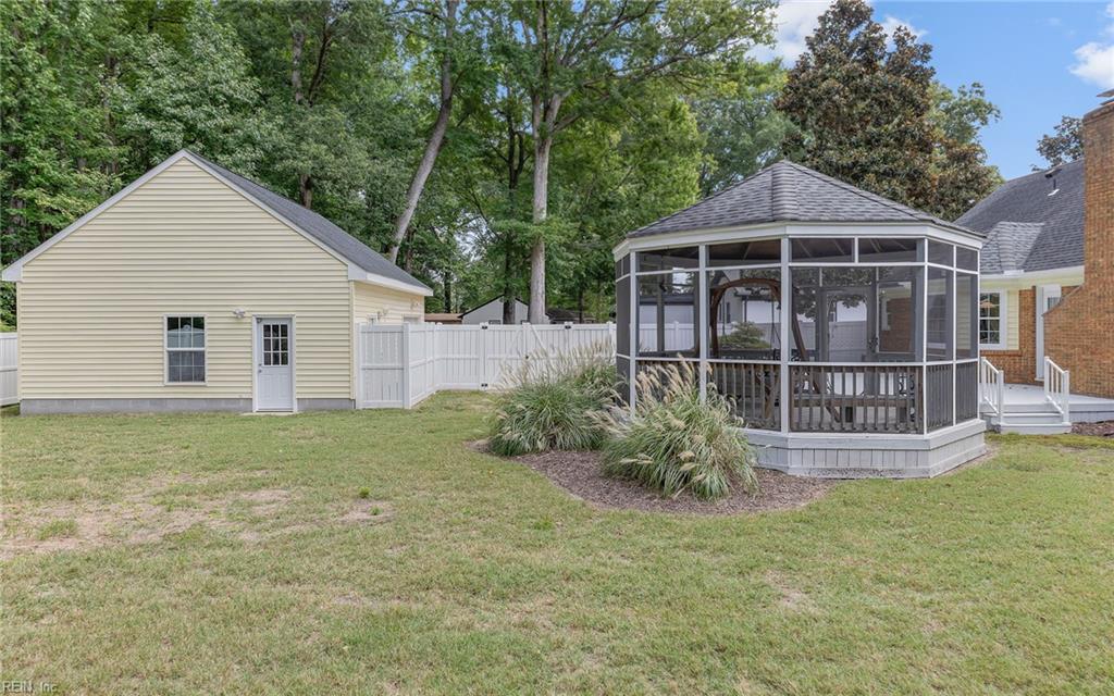 908 Englewood DR