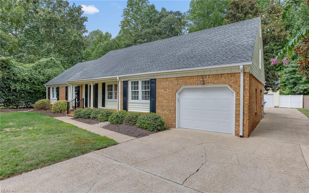 908 Englewood DR