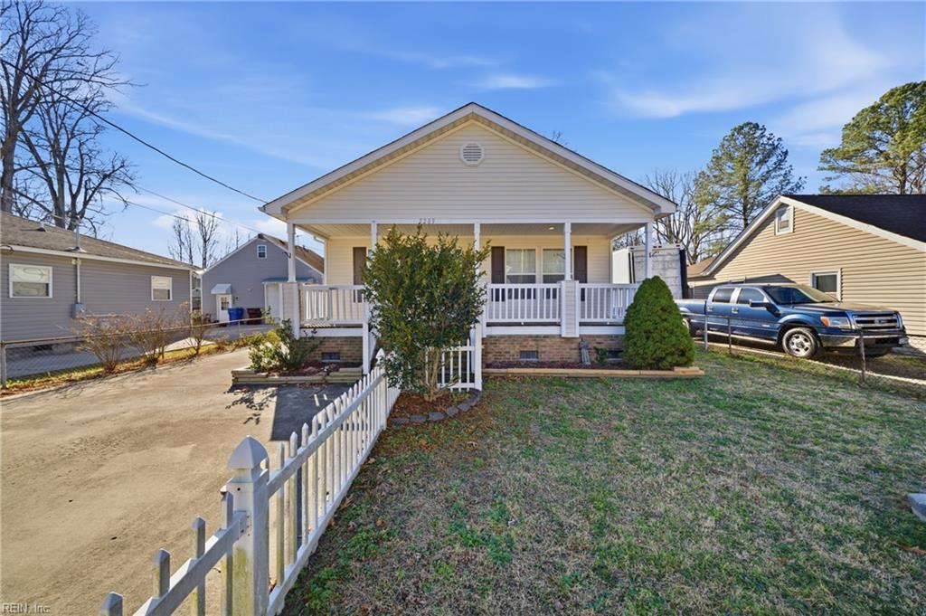 2209 Tennessee DR