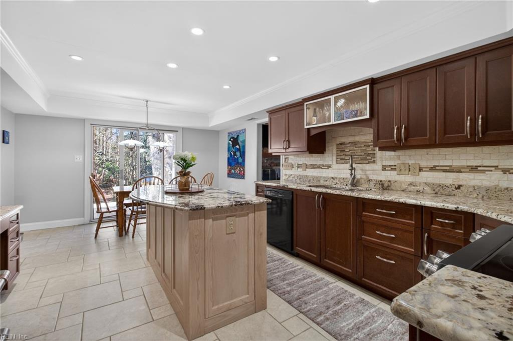 1217 Misty Hollow WAY
