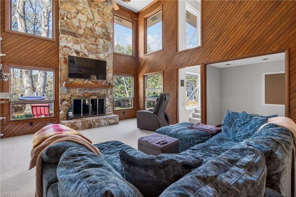 1217 Misty Hollow WAY