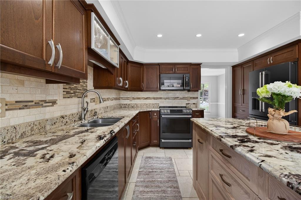 1217 Misty Hollow WAY
