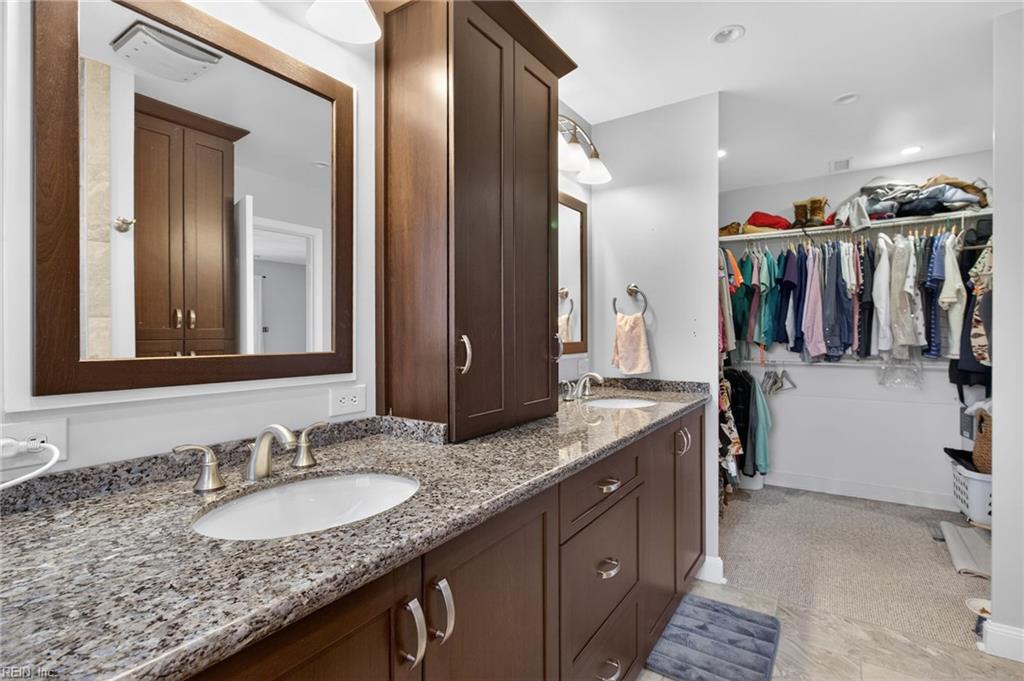 1217 Misty Hollow WAY