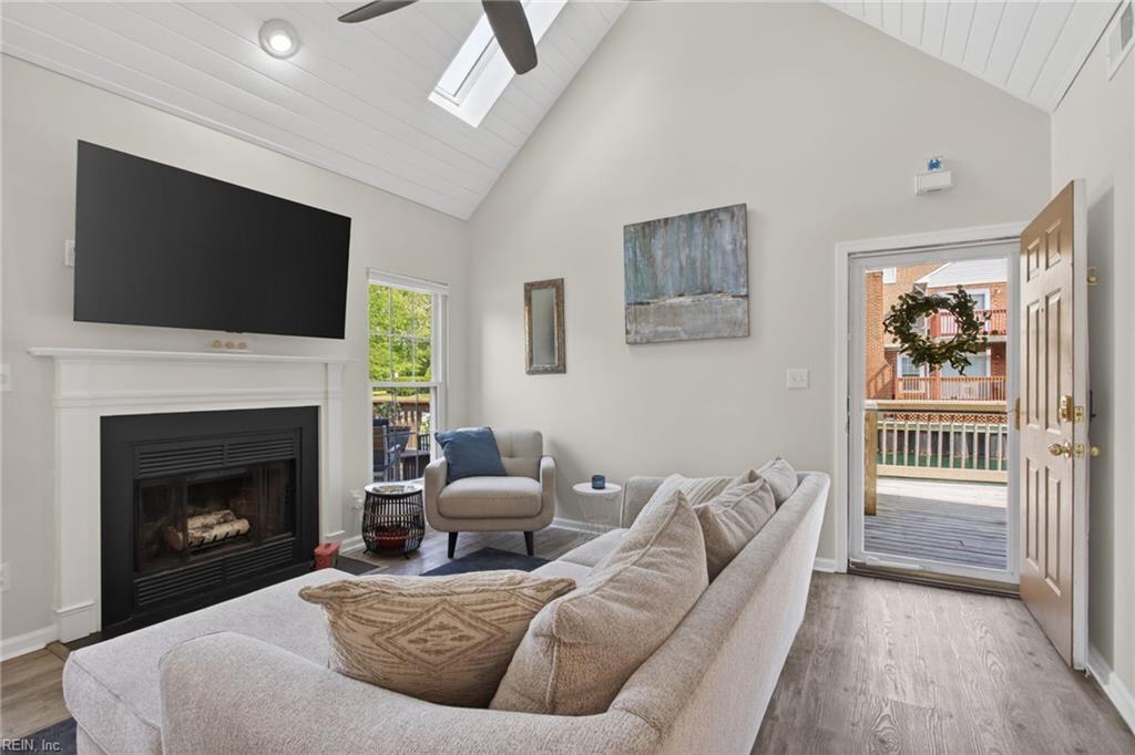 5168 Walkers Grant LN