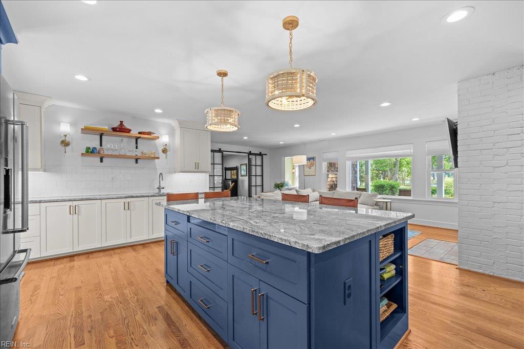 832 Cardinal RD